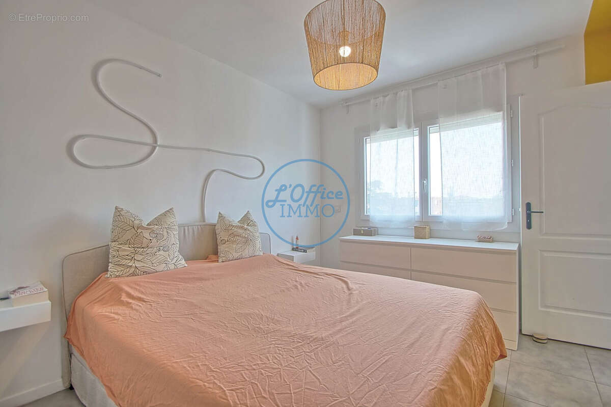 Appartement 70 m² à La Garde  - photo 7
