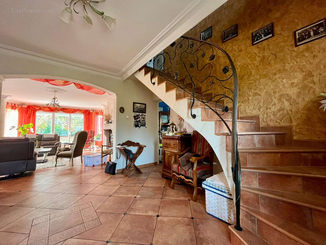 Maison à SAINT-LEGER-DES-BOIS