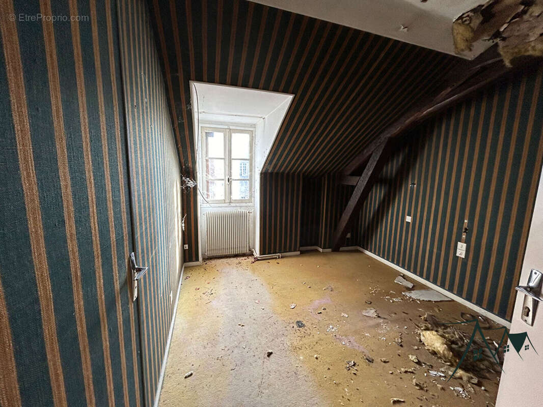 Appartement à SAINT-AMAND-MONTROND