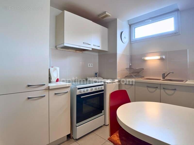 Appartement T5 à vendre à moins de 20 min de Rennes gare – 4 chambres, balcon, garage fermé, parking et cave - photo 7