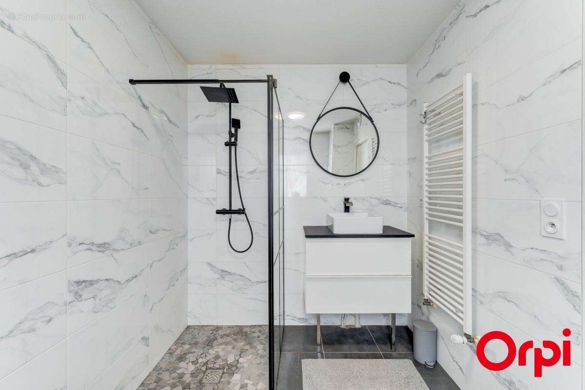 Maison à VENISSIEUX