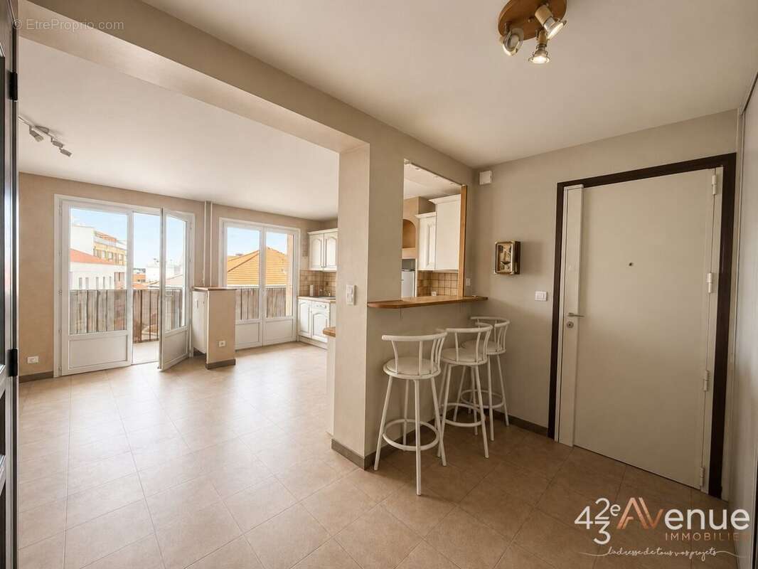 Appartement à SAINT-ETIENNE