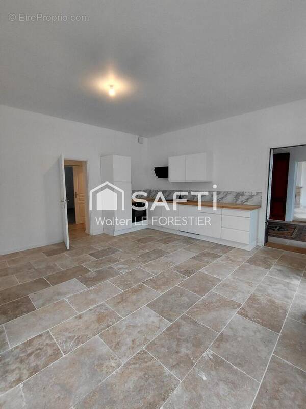 Photo 1 - Appartement à SAINT-LOUIS-DE-MONTFERRAND