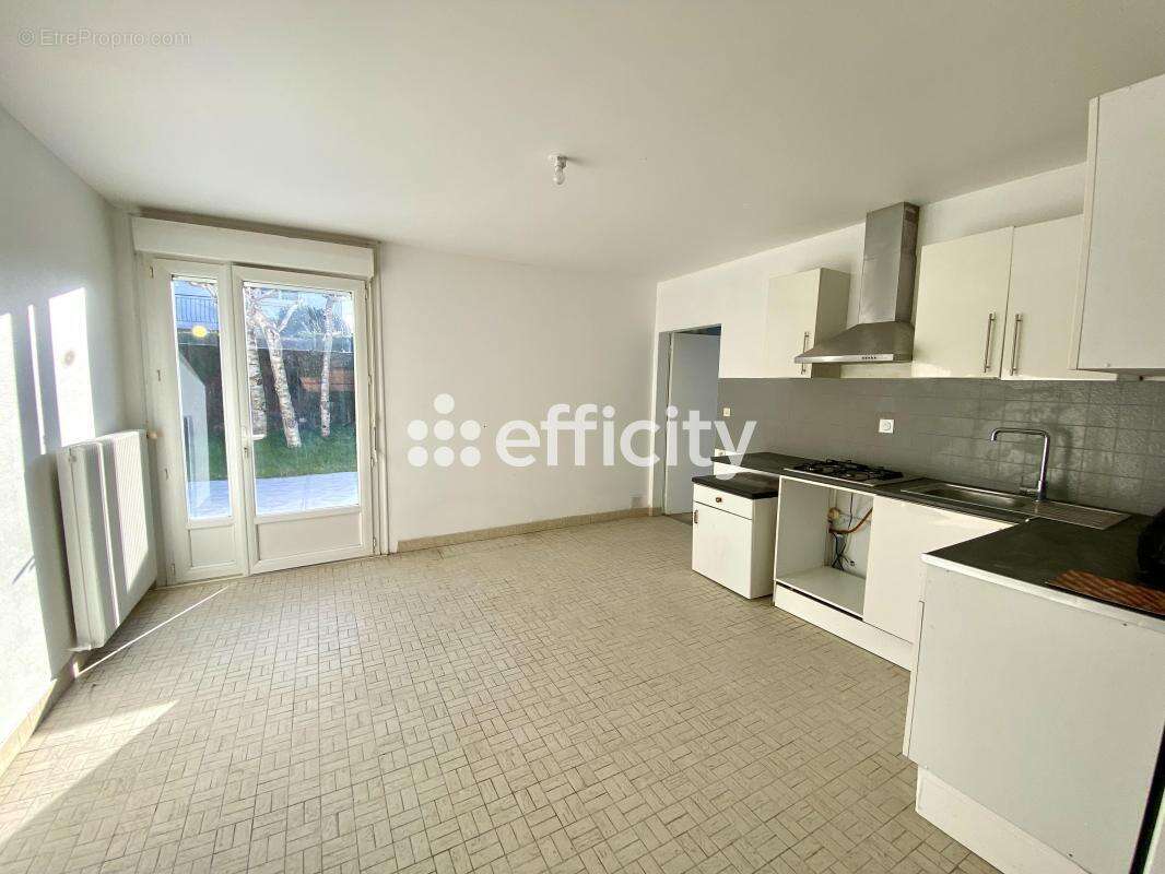 Maison à LA PLAINE-SUR-MER