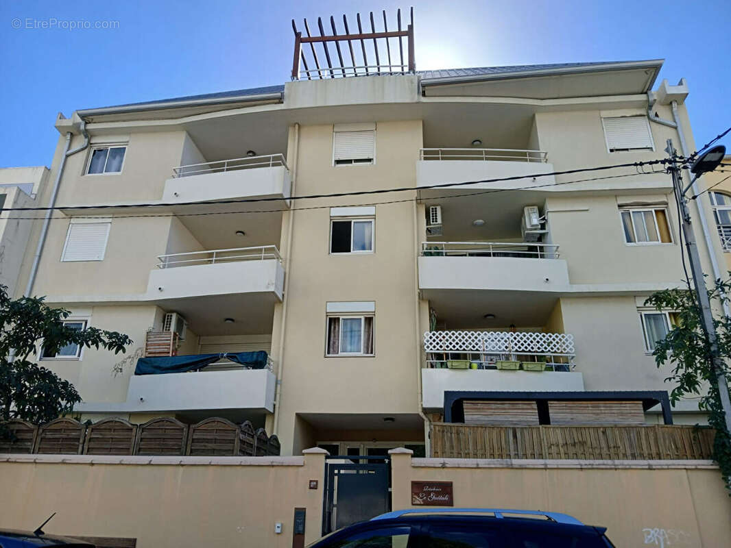 Appartement à SAINT-DENIS