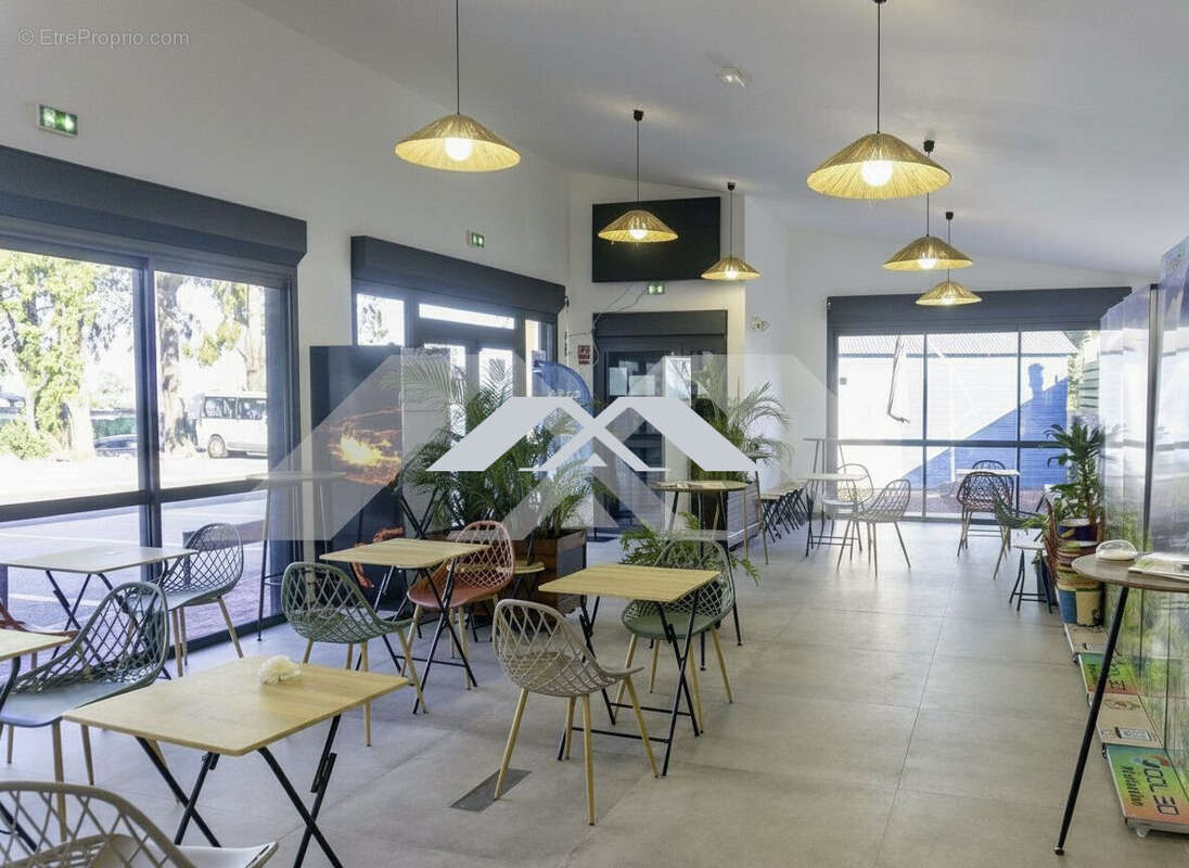 Commerce à SAINT-PIERRE