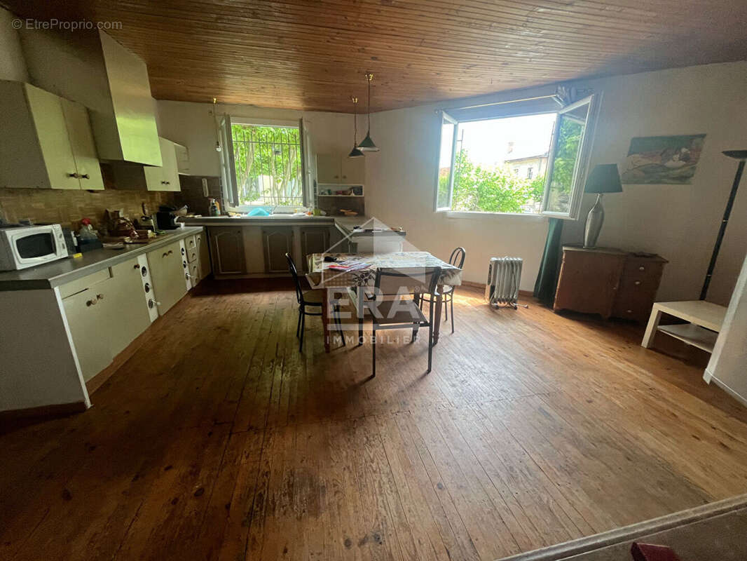 Autre à CHATEAU-ARNOUX-SAINT-AUBAN