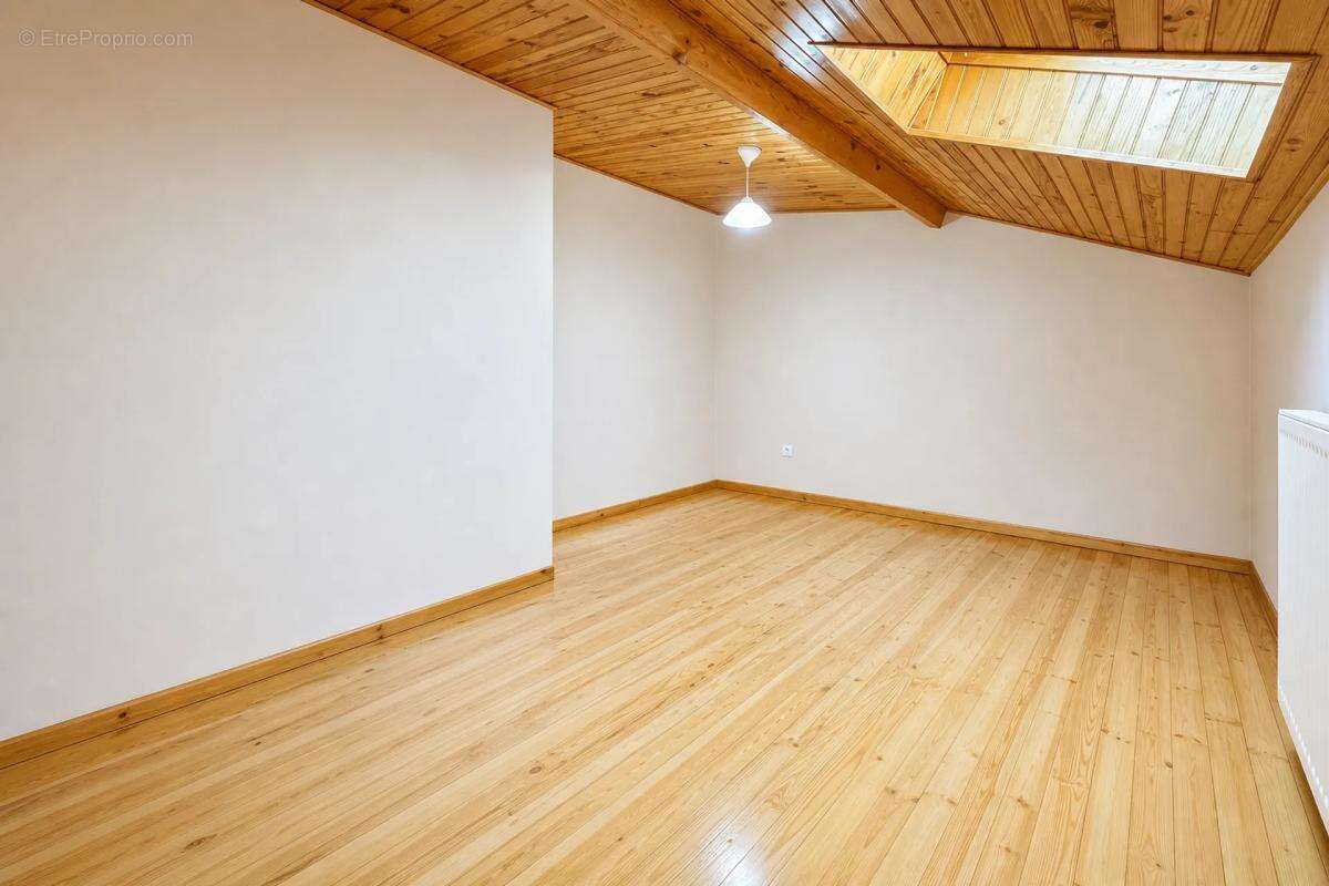 Maison familiale avec jardin à Vitry-le-François - photo 11