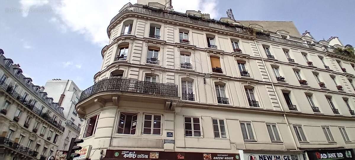 Appartement à PARIS-10E