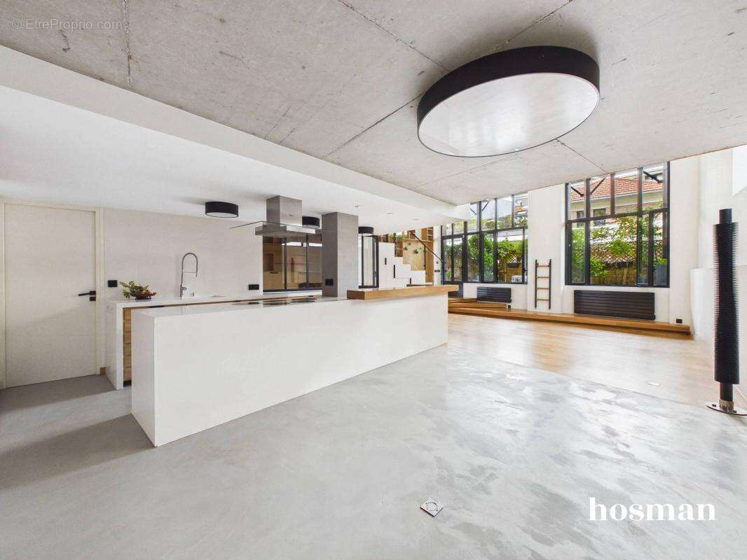 Loft en duplex – 3 pièces 1 chambre et 1 bureau – Terrasse privative - photo 5
