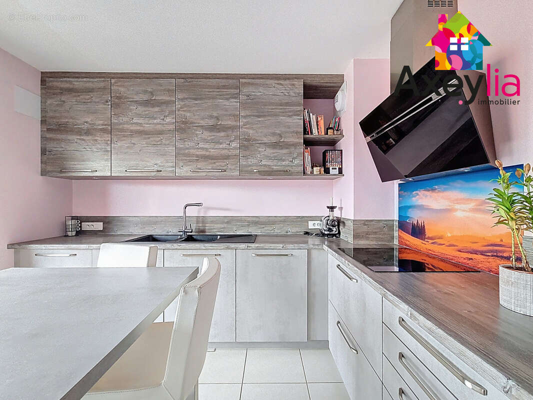 Appartement à LE COTEAU