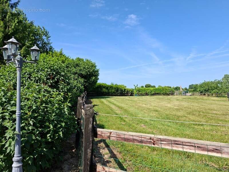 Maison à FRESNAY-SUR-SARTHE