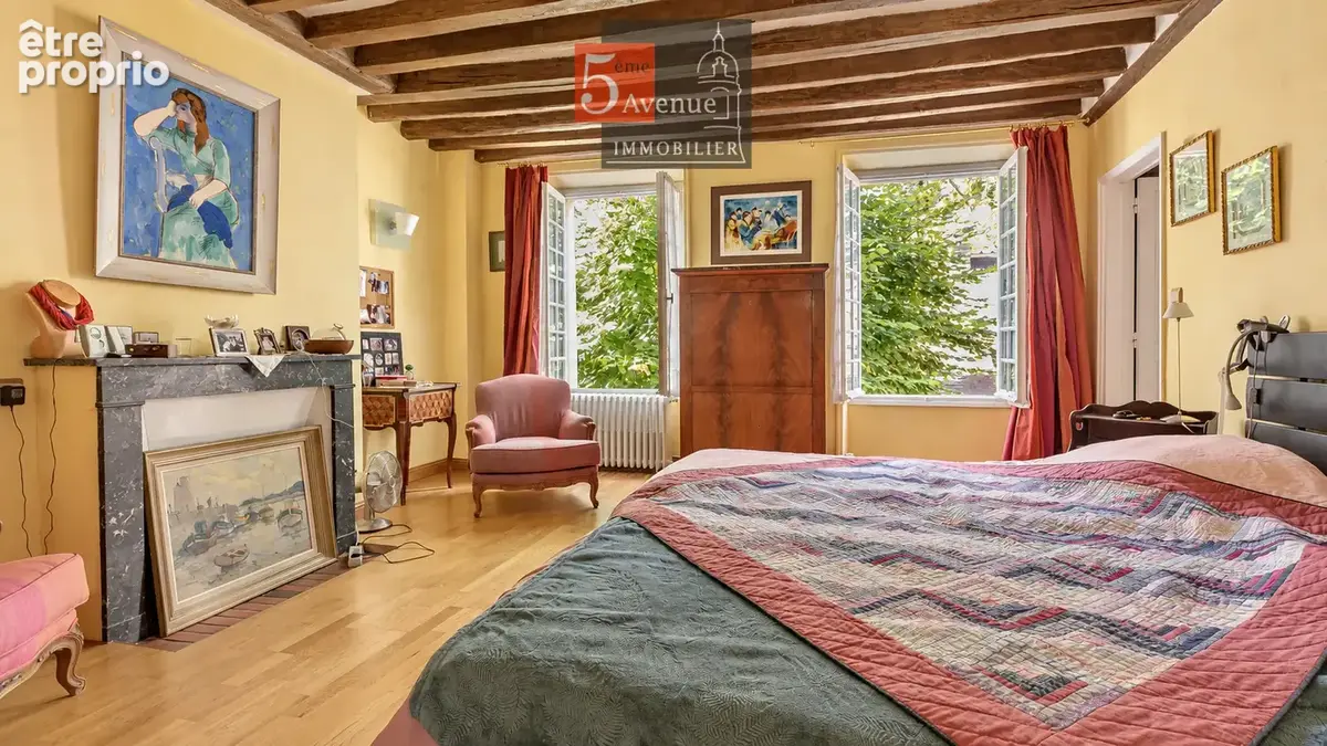 À vendre. Propriété ancienne en pierre de 400m2 avec piscine intérieure - photo 11
