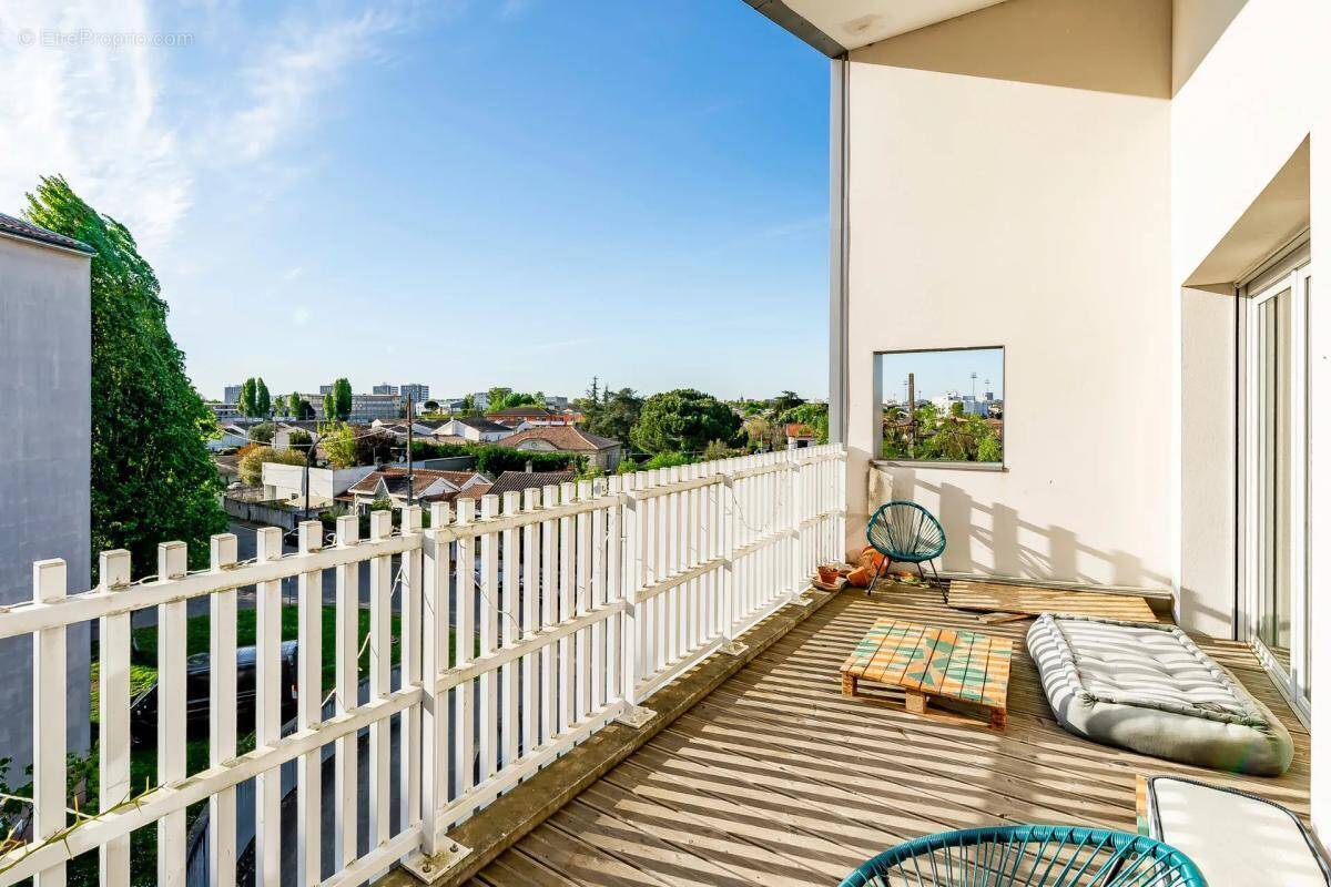 Appartement à BEGLES