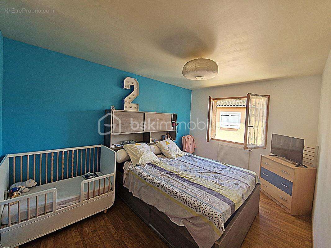 Maison à SURY-LE-COMTAL