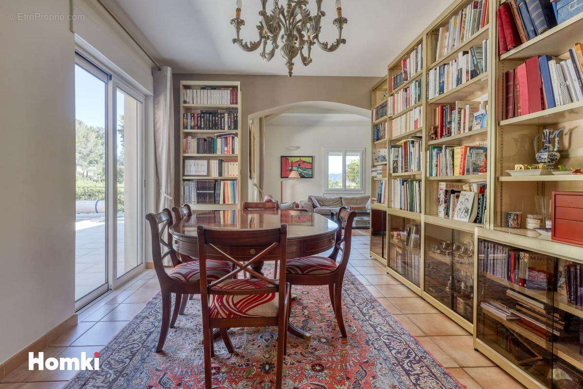 Maison à LA CADIERE-D'AZUR