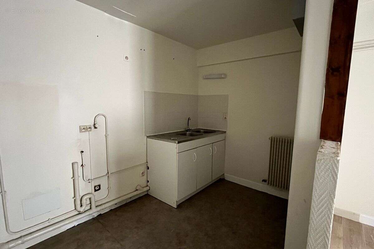 Maison à SAINT-MARTIN-LE-BEAU