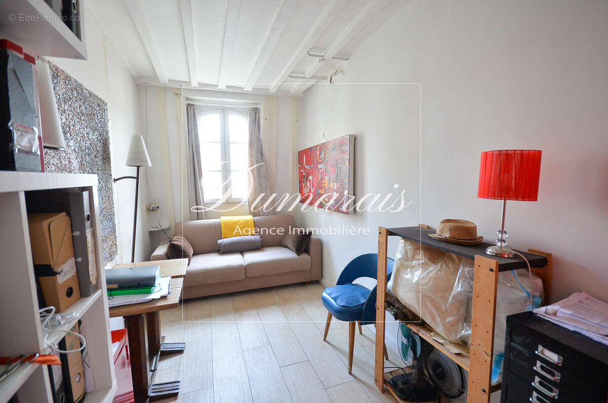 Appartement à PARIS-4E