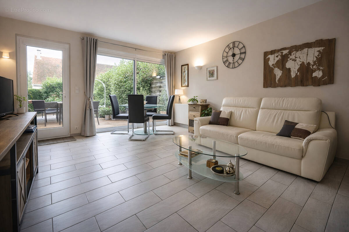 Appartement à LA QUEUE-LES-YVELINES