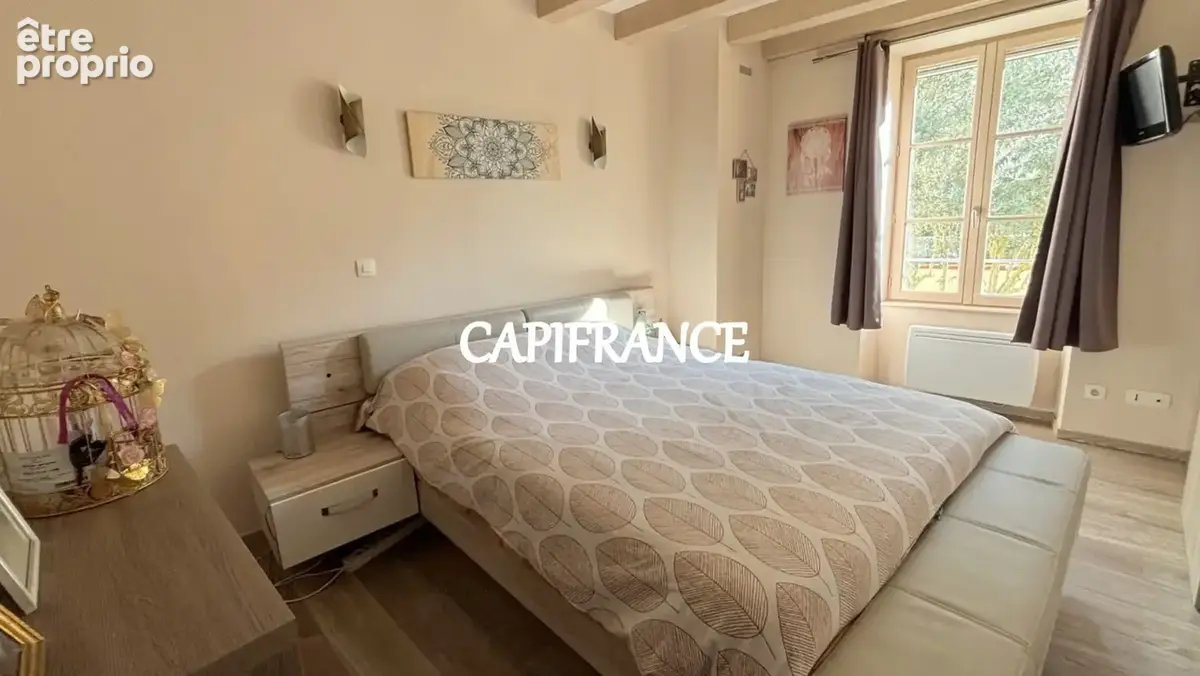 Maison charentaise en pierre - 120 m² habitables - 4 chambres + 1 bureau - TAILLEBOURG au coeur du village - photo 8