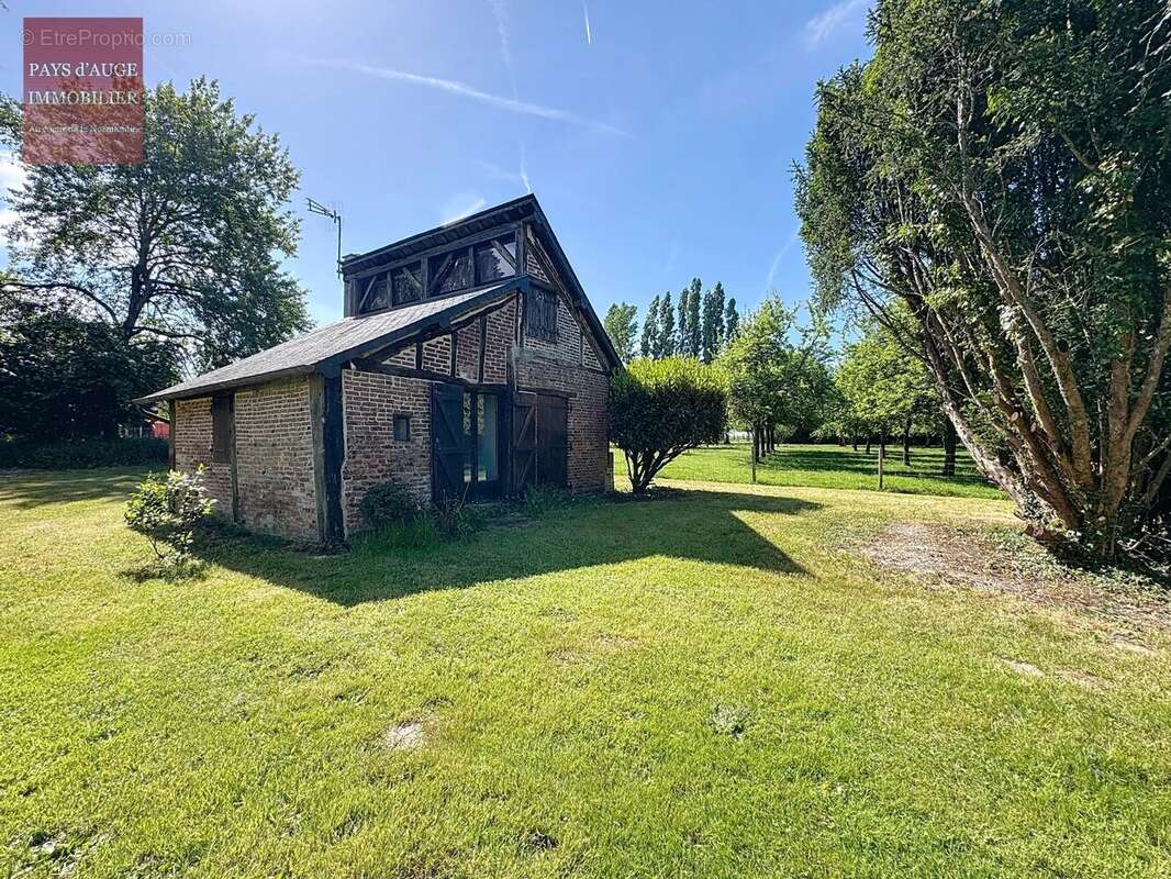 Maison à NEUVILLE-SUR-TOUQUES