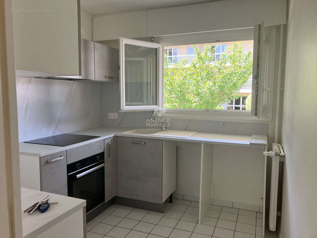 Appartement à MAISONS-LAFFITTE