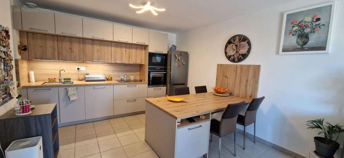 Appartement à BEZOUCE