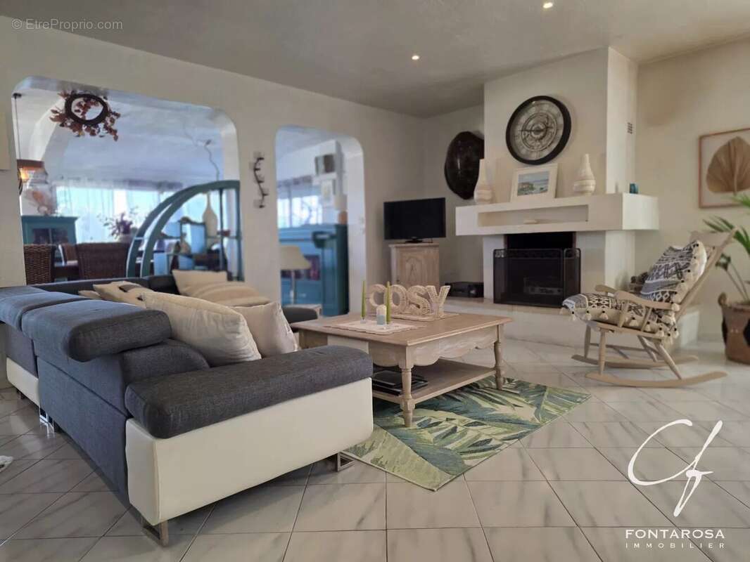 Maison à SAINT-RAPHAEL