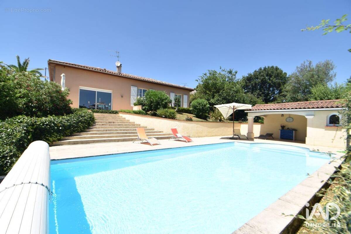 Photo 1 - Maison à SAINT-CLAR-DE-RIVIERE