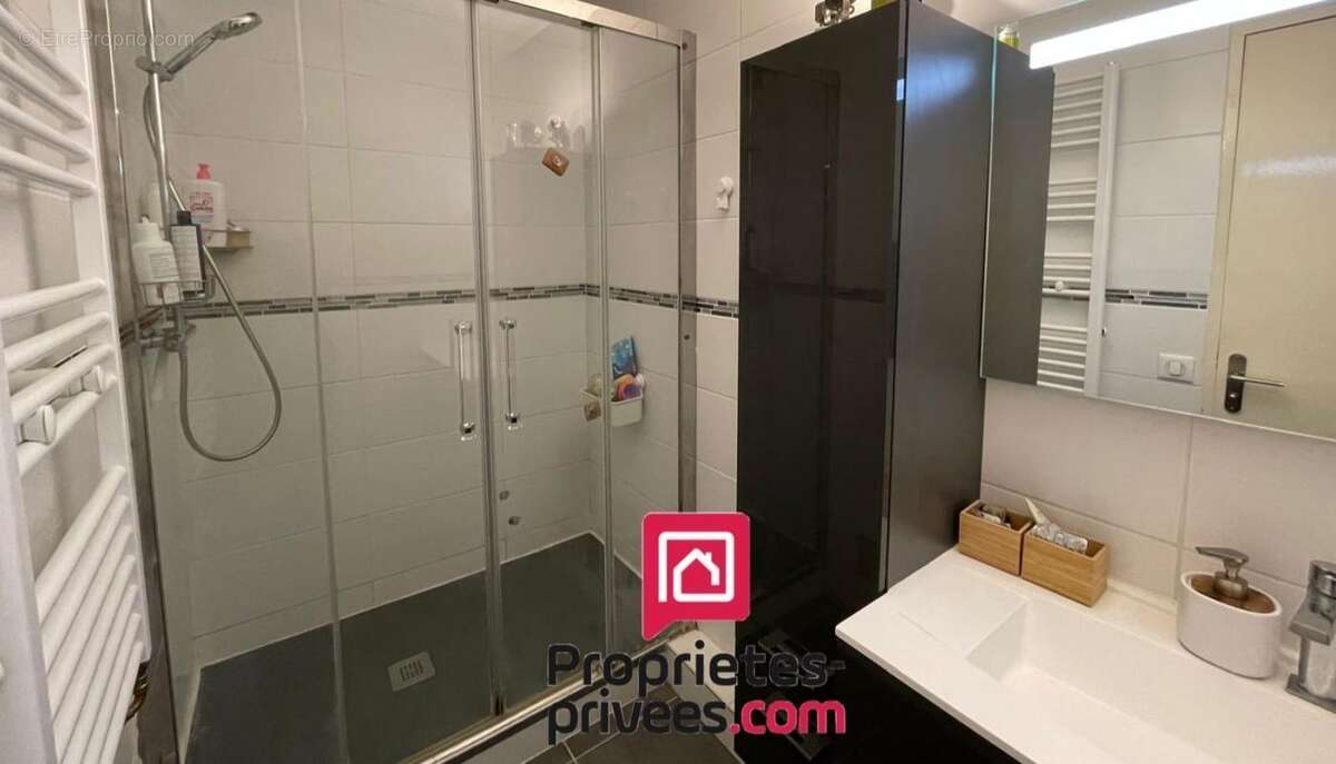 Appartement à LA MULATIERE