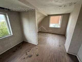 Maison 4 pieces de 104m² a renover dans son integralite - photo 9
