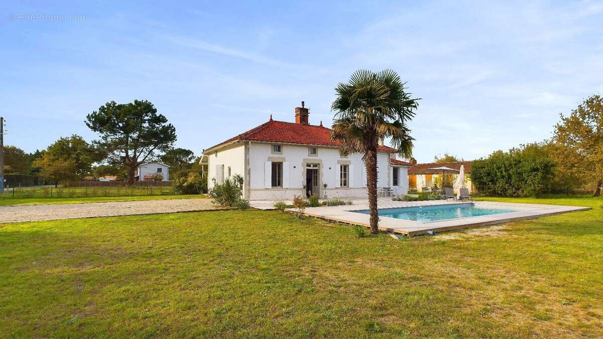 Maison de maître restaurée avec goût entre plages landais et lac de Biscarrosse - photo 9