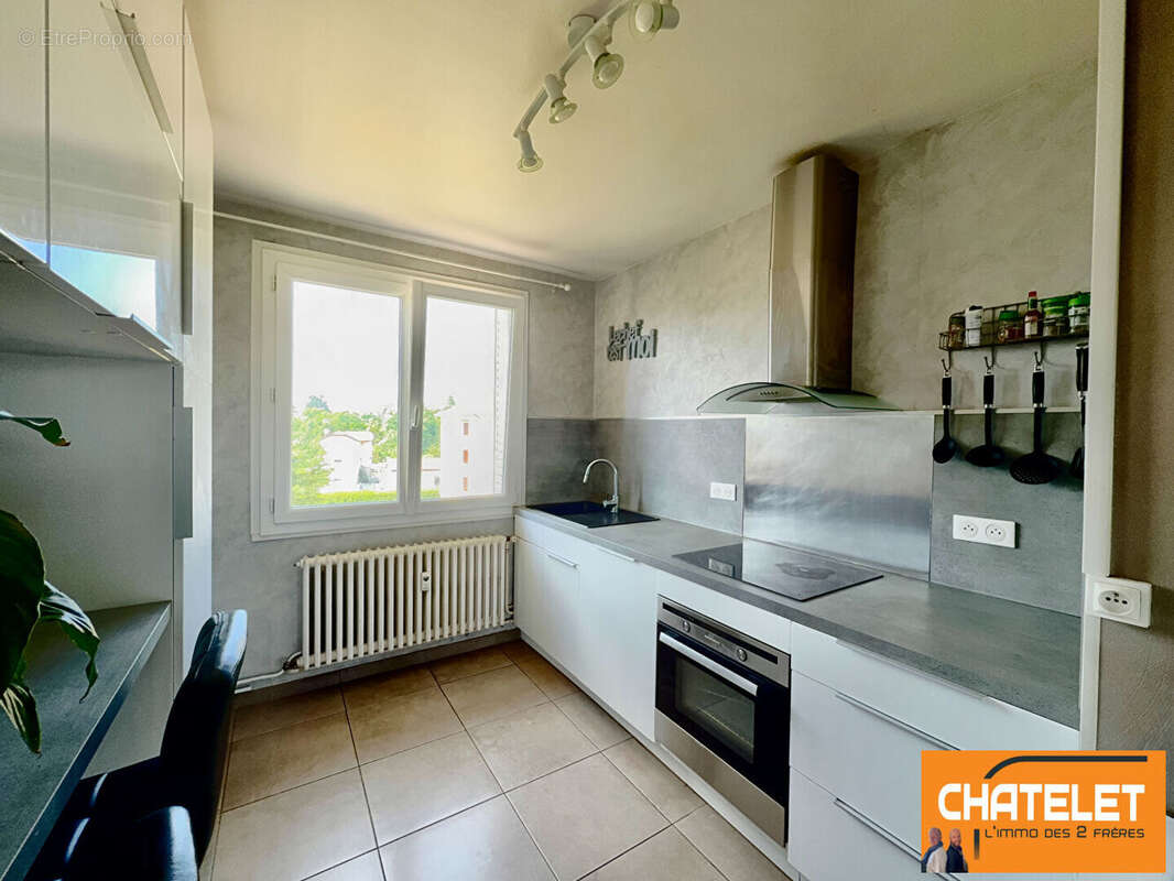 Appartement Bourg En Bresse 3 chambres + garage - photo 3