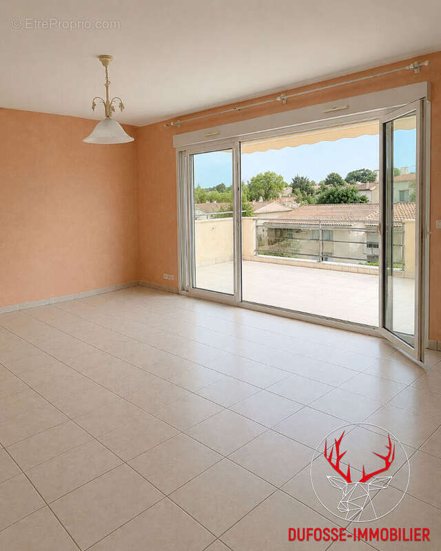 T3 82 m²  - Terrasse - Garage double - Parking - Vendu loué - Rentabilité 5 % - photo 4