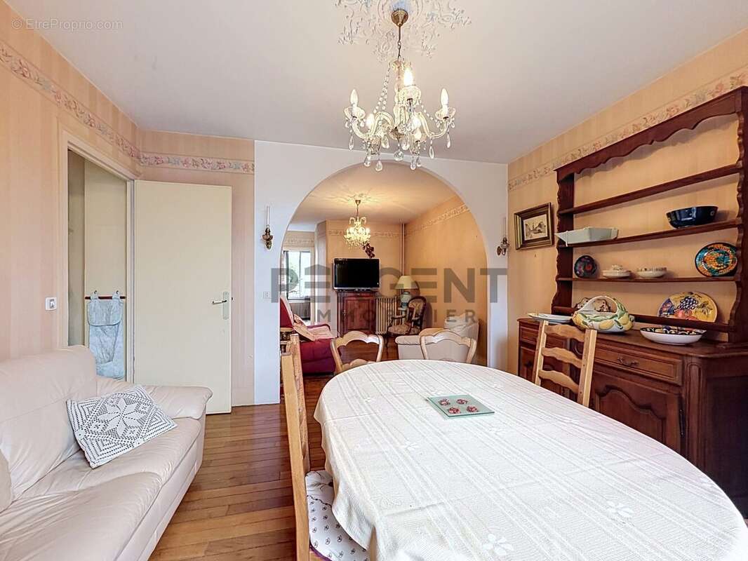 Maison 93 m² à Charleville-Mezieres  - photo 5