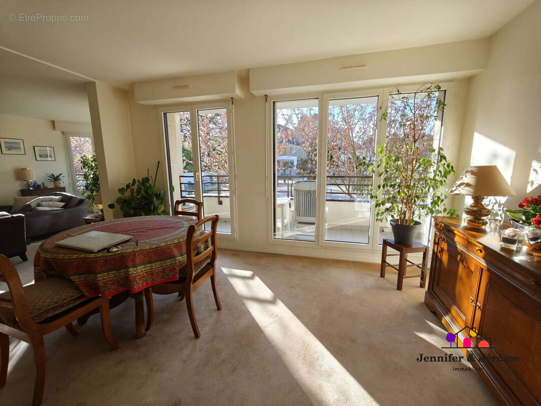 Appartement à ENGHIEN-LES-BAINS