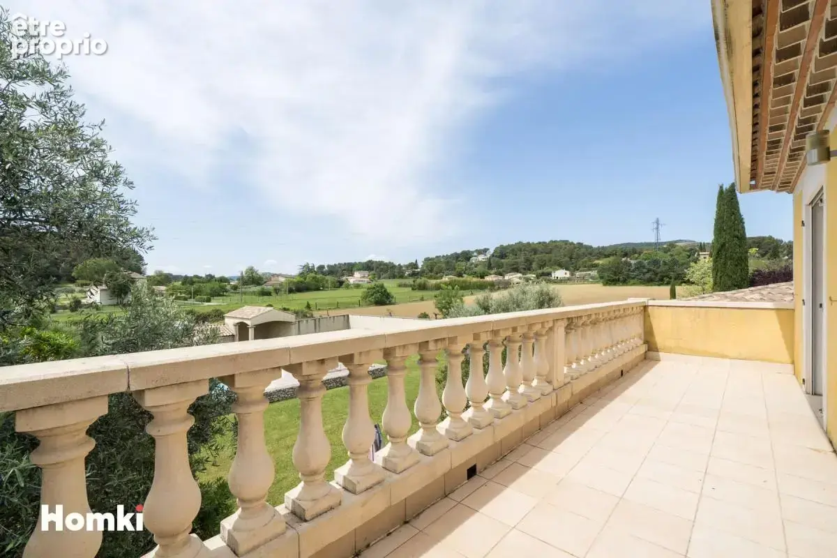Magnifique Villa T7 de 190 m² avec mazet de 50m² à Bagard 30140 - photo 15