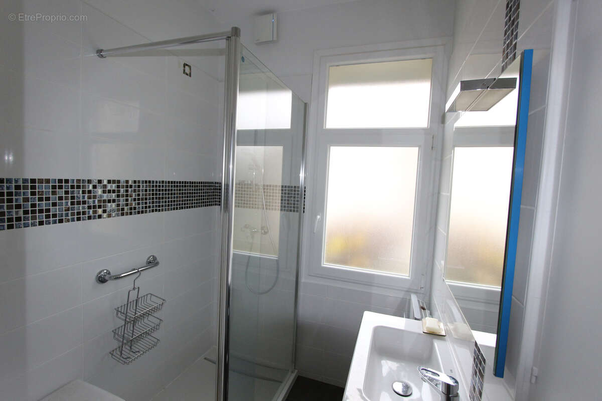 Maison à VARENNES-VAUZELLES