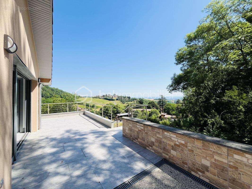 Maison à VILLE-SUR-JARNIOUX