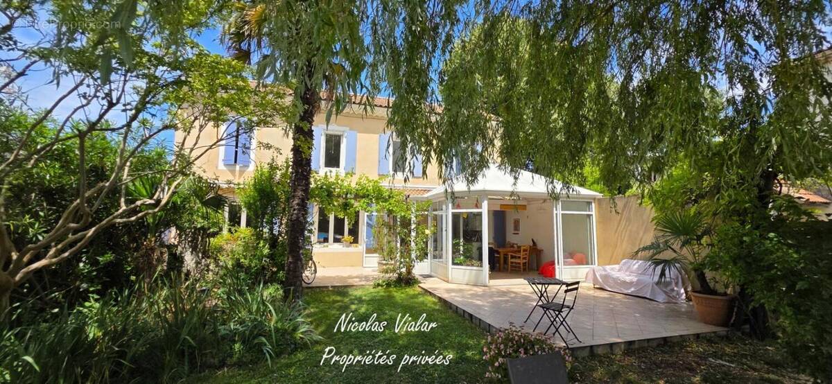 Maison à MONTELIMAR