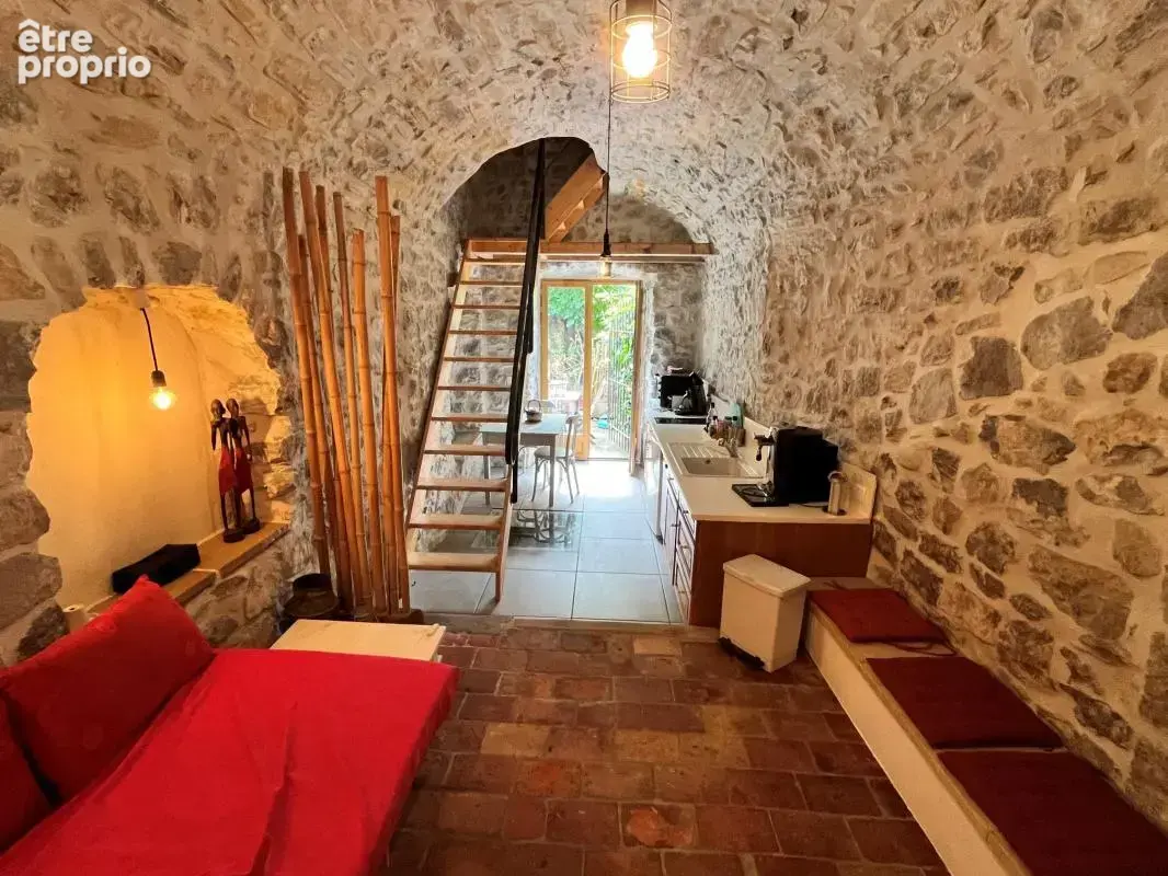 Maison avec garage et jardin - photo 20