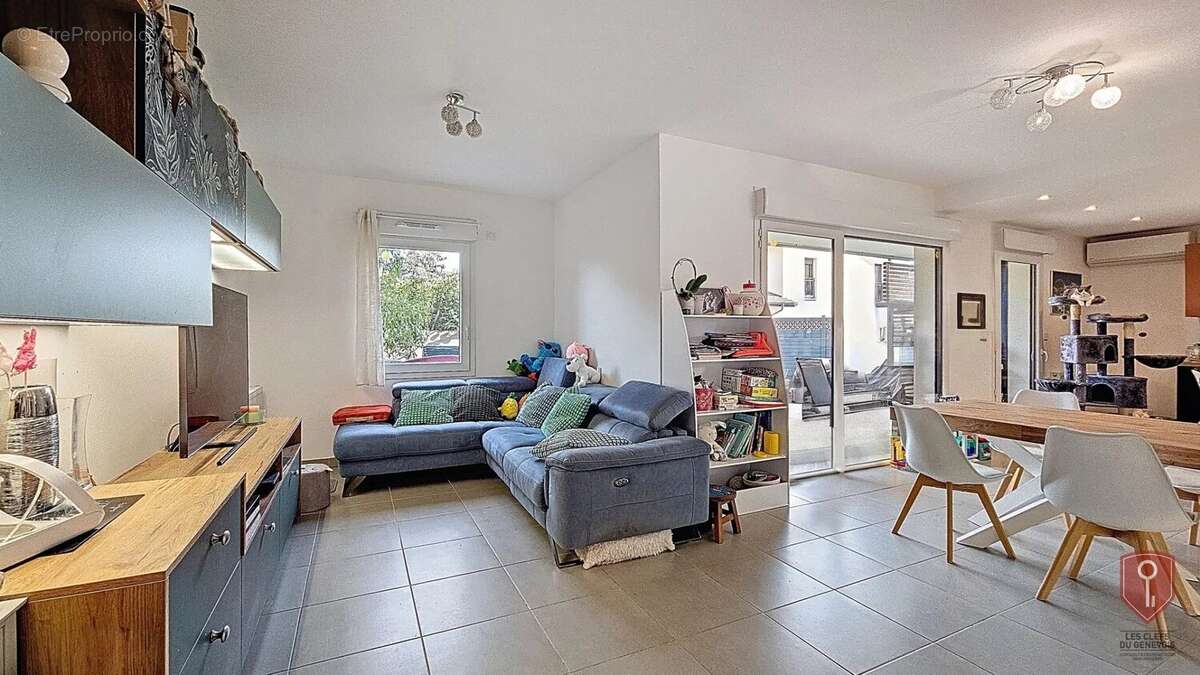 Appartement à VETRAZ-MONTHOUX