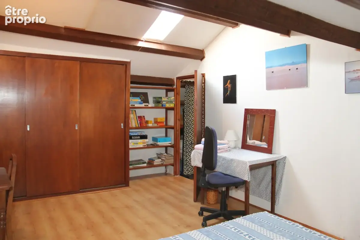 Maison de ville de 136m2 composée de deux logements et d'une terrasse - photo 11