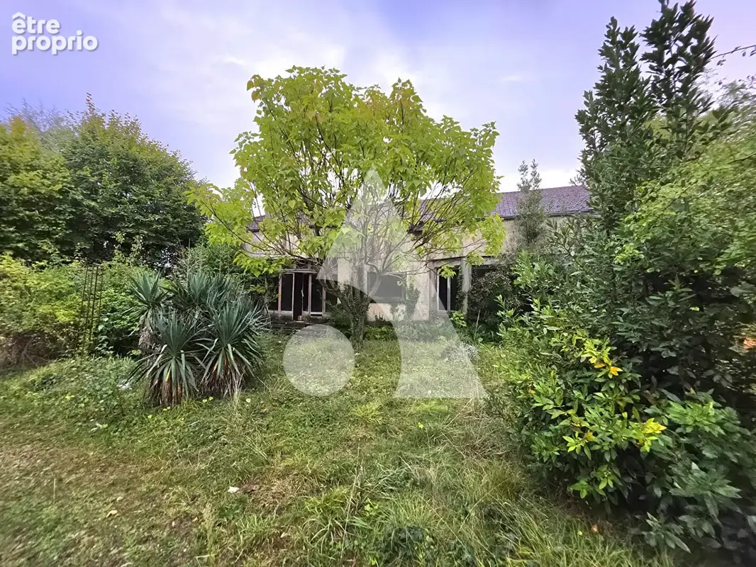 St Maur, belle maison avec gros potentiel sur 395 m2 de terrain - photo 3