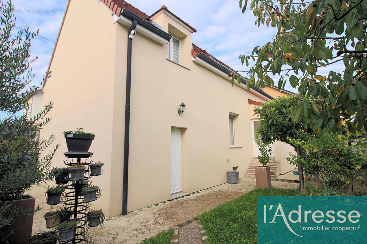 Maison à VIRY-CHATILLON