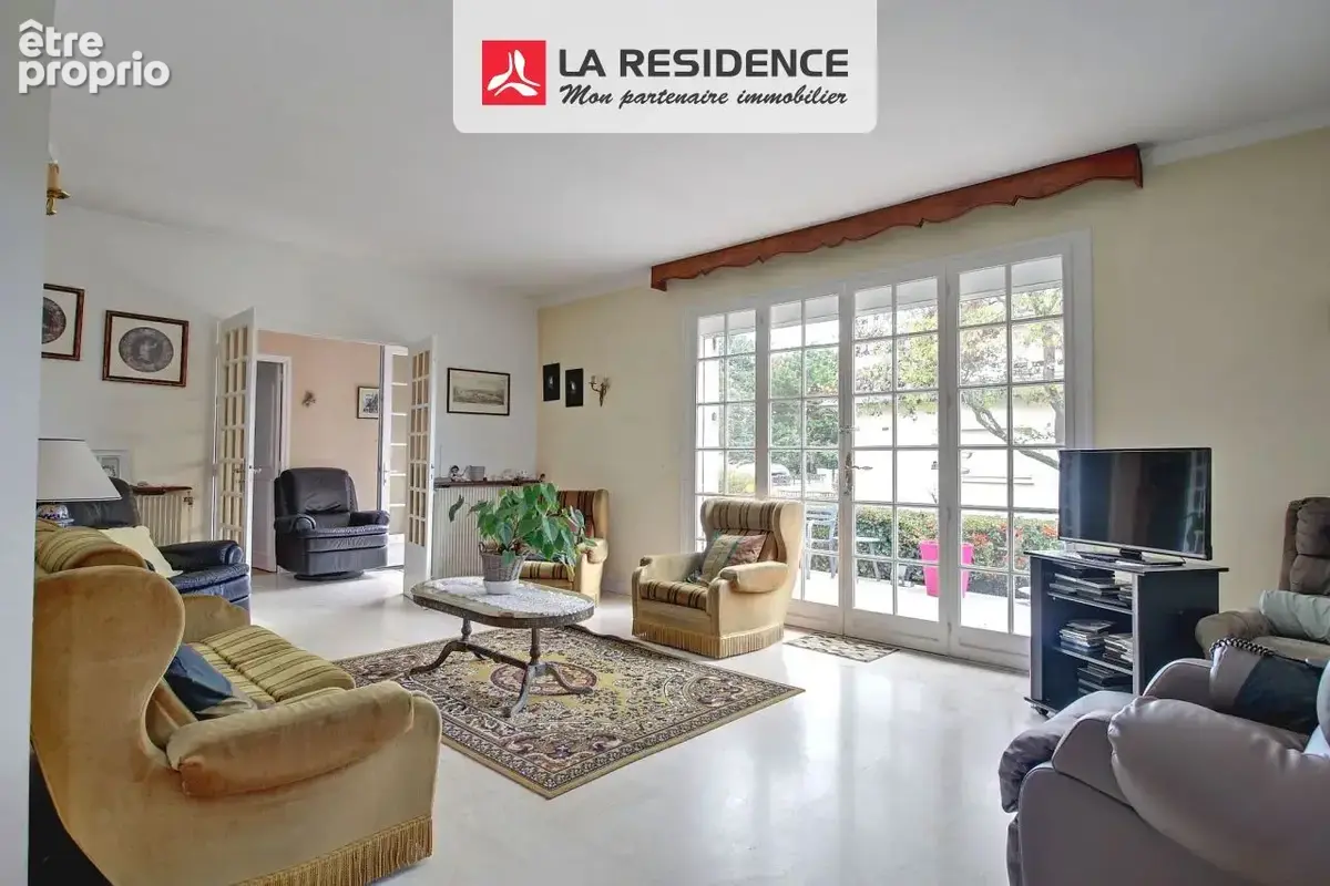 Maison 9 pièces 173 m² à vendre à Oissel (76350) - photo 2