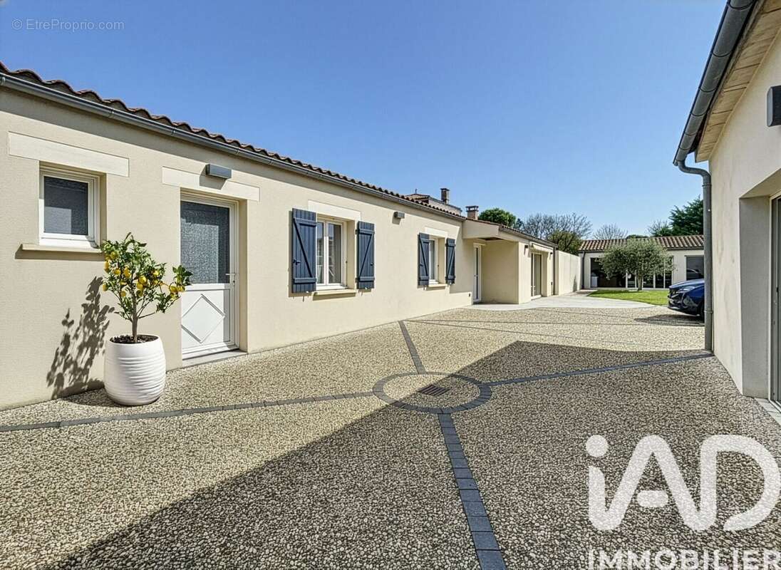 Photo 3 - Maison à FORGES