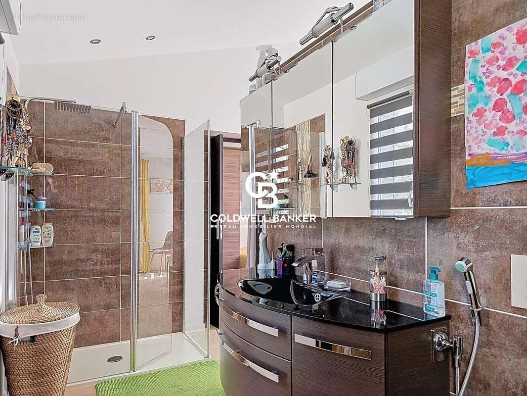 Maison à CHAMPAGNE-LES-MARAIS