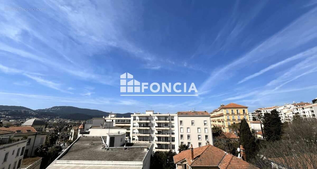 Appartement à HYERES