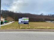 Terrain à SAINT-CASSIEN